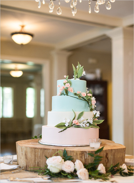 Pastel de Boda Mint & Peach con flores
