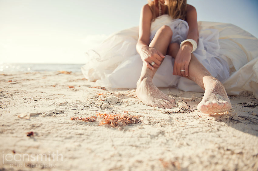Sesión de fotos de la novia en la arena