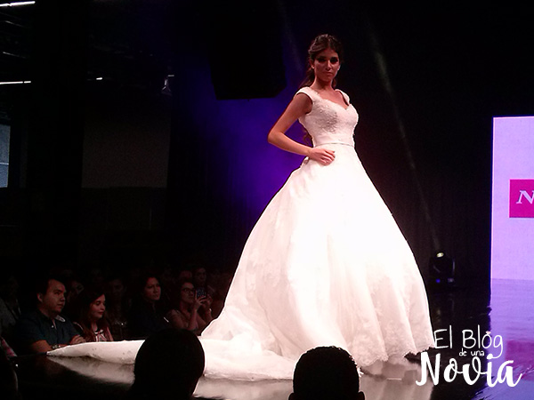 Vestido de Novia con falda amplia - Novias de España