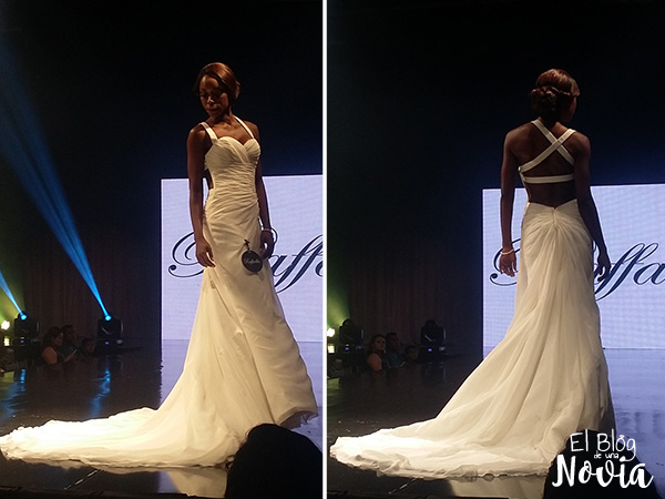 Vestido de Novia con espalda descubierta - Rafaella