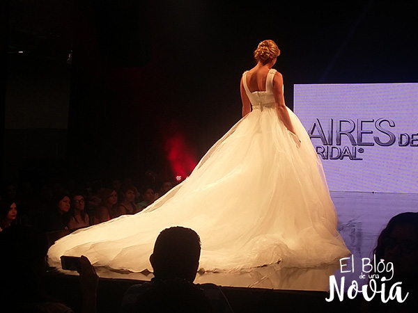 Vestido de Novia estilo Princesa - Aires de España