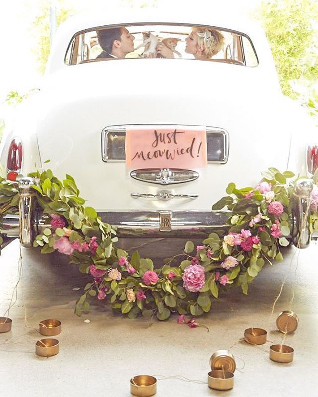 Carro de los novios