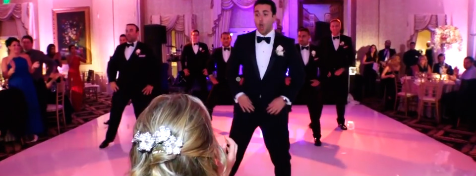 Baile sorpresa del novio para la novia