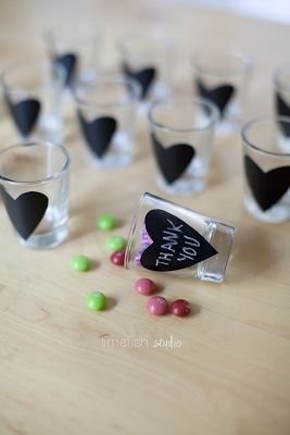 Tequileros decorados con gis