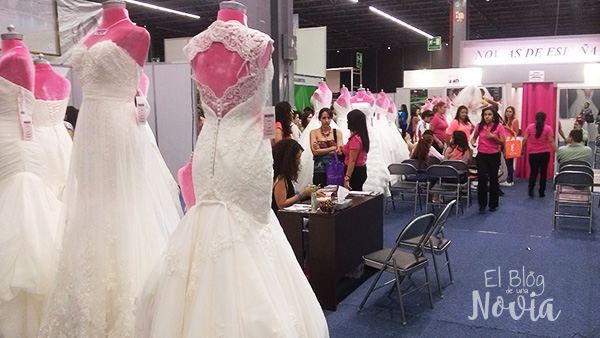 stand-de-vestidos-de-novia-en-la-expo-tu-boda