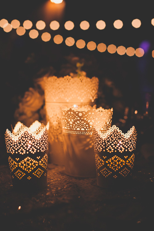 Linternas con velas para la decoración de la boda