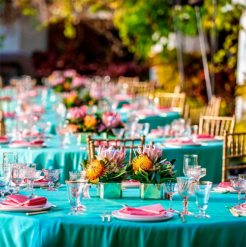 Mesas de invitados decoración color aqua