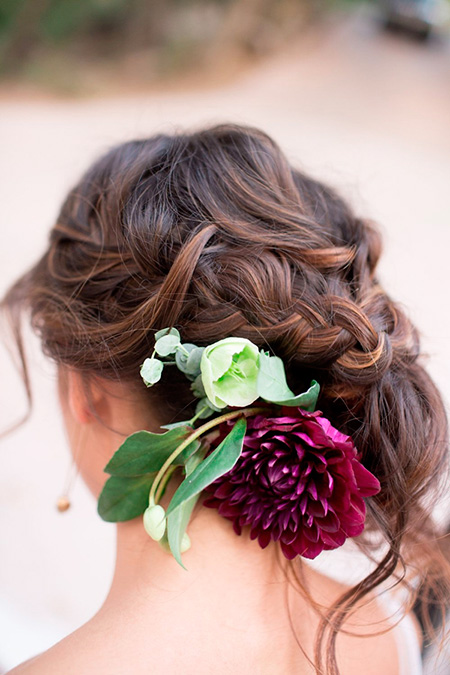Peinado de Novia con Trenza y flores