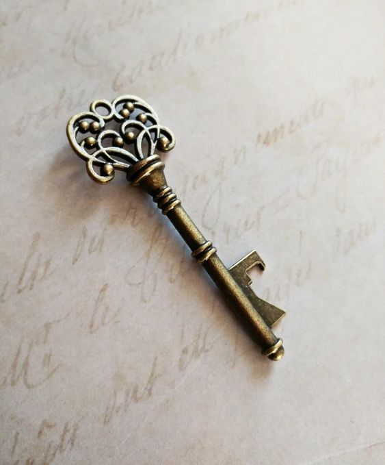 Llave vintage llavero destapador